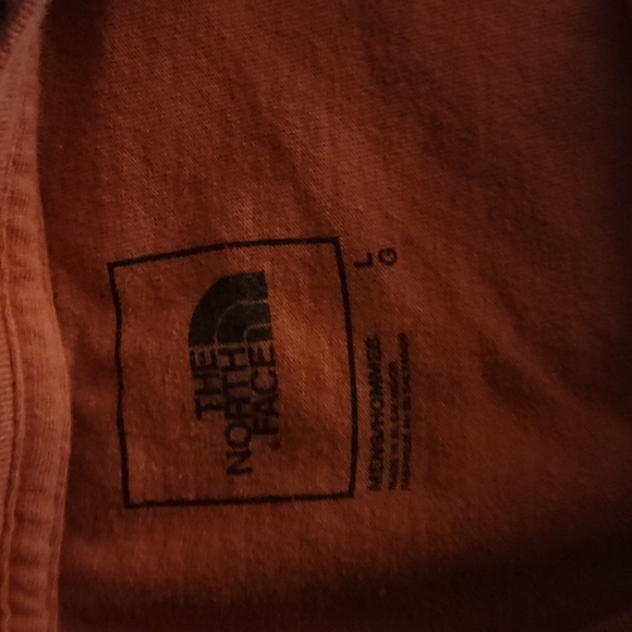 Red North Face shirt - Picture 2 of 2